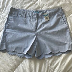 NWT J. MCLAUGHLIN
Petal Shorts in Light Blue